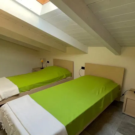 Mansarda Di Pianello * Pianello Del Lario