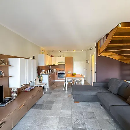 Mansarda Di Pianello アパート