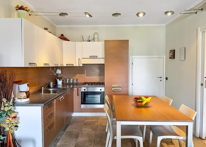 アパート Mansarda Di Pianello Pianello Del Lario